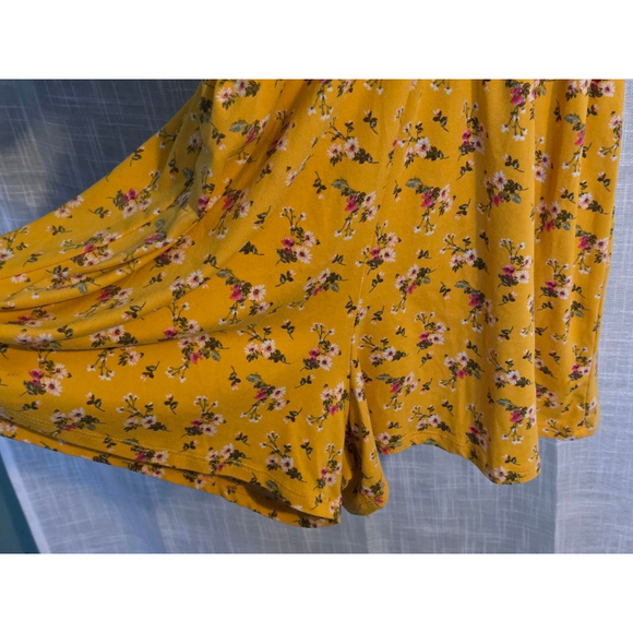 Women's Windsor Romper Size M‎ Yellow Floral - Picture 2 of 8